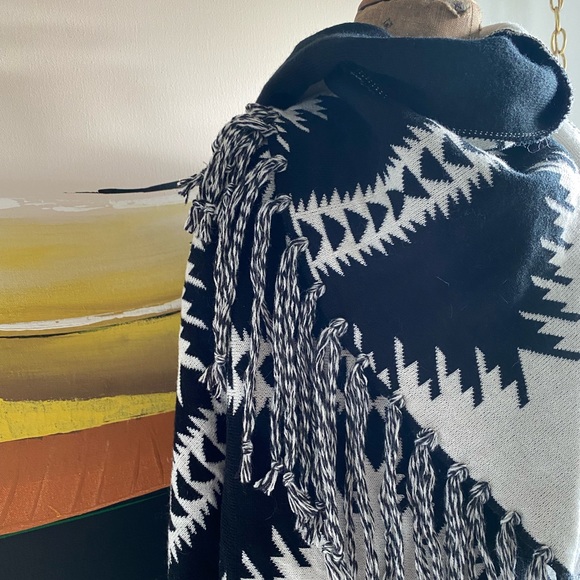 Pendleton Spider Rock Fringe Shawl / Cape - Picture 6 of 8